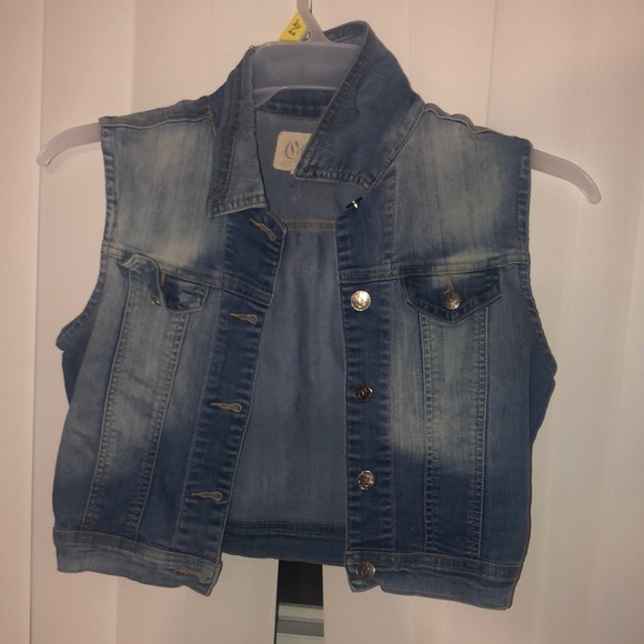 Soft jean jacket sleeve less - Picture 1 of 1